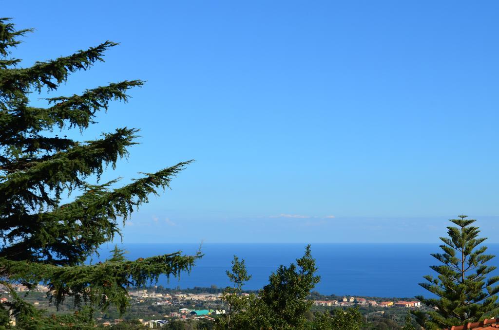 Frasteva Villa Aci Castello Bagian luar foto